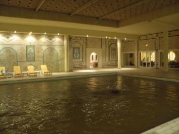 Piscine thermale à l'hôtel Sahara Douz