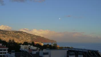 Grand soleil sur Funchal depuis l'Hôtel