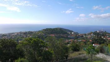 Panorama sur Funchal et l'église Sao Martinho